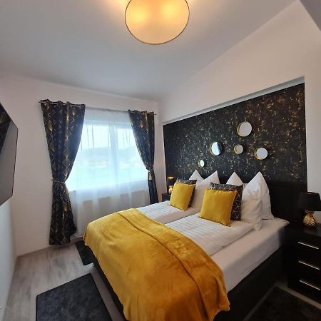 Holiday House Rasnov エクステリア 写真